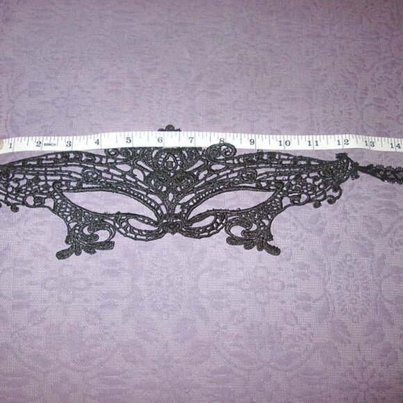 GOTHIC Black CROCHET LACE Eye Mask COSPLAY Party HALLOWEEN Mardi Gras MASQUERADE - Picture 7 of 8